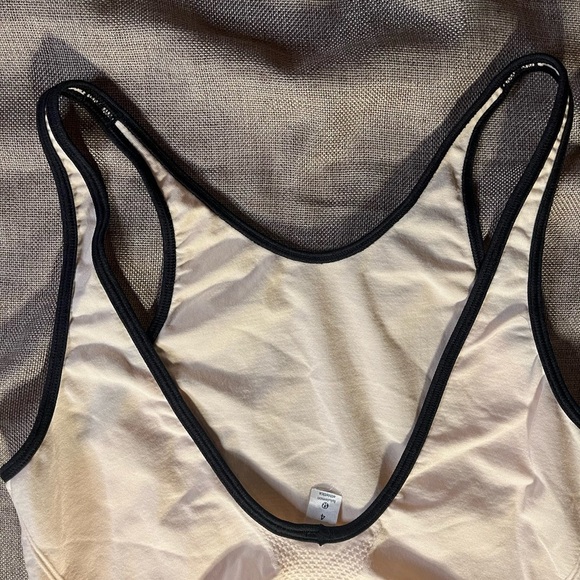 2/$30 LULULEMON In the Flow Tank - Heathered Butter Pink - Picture 2 of 6